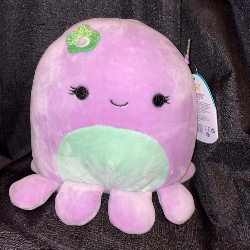 BNWT 7.5 Flower Violet Squishmallow